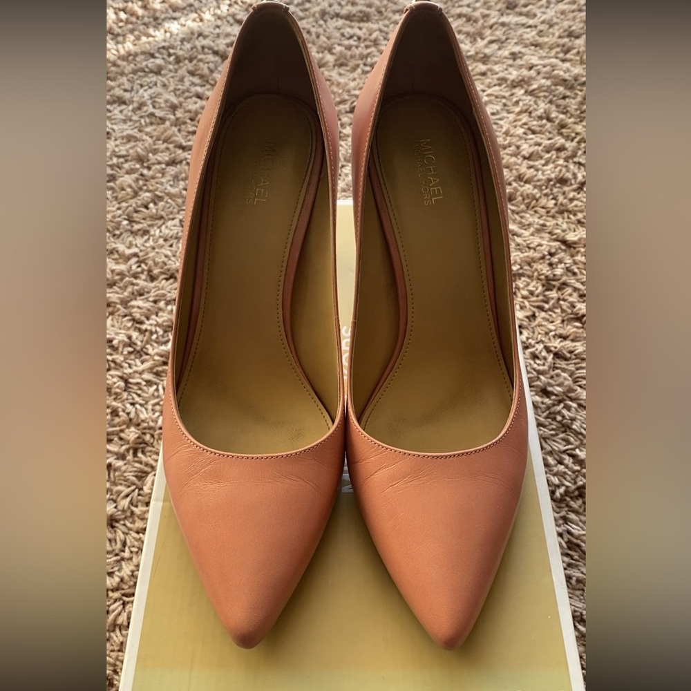Micheal Kors Heels